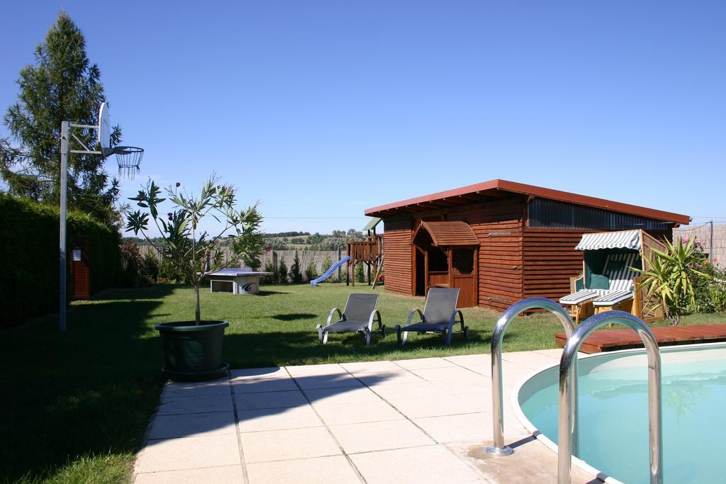 Pension Zum Wiesengrund Frauenhagen ภายนอก รูปภาพ